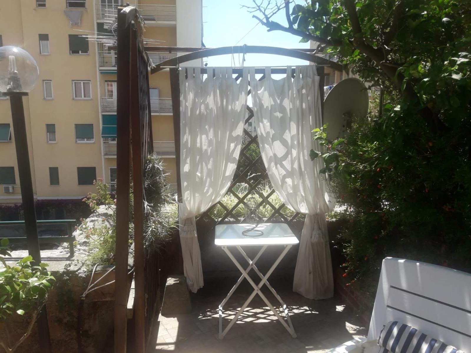 Incantevole Con Giardino Apartment Genua